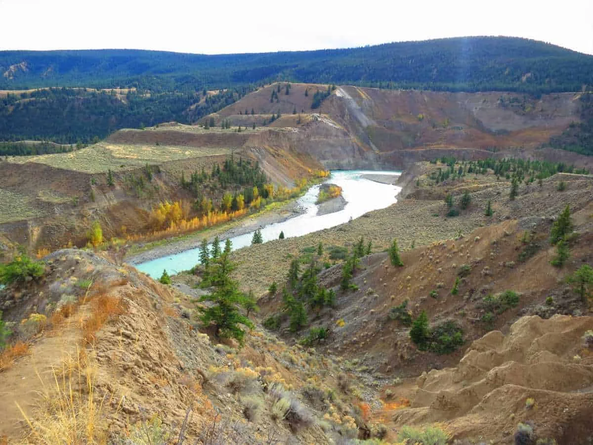 Farwell Canyon river bend and eroded canyon walls